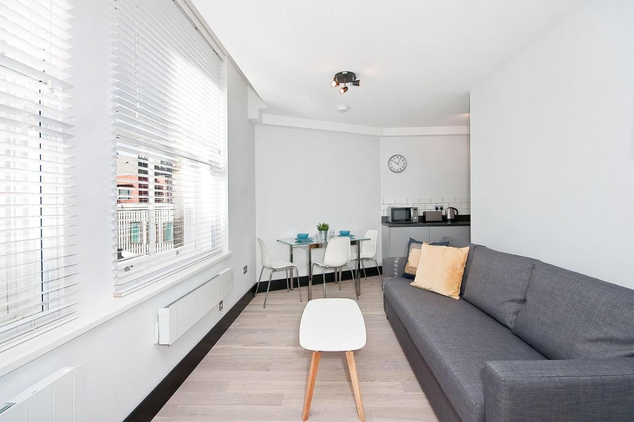 Heinze Flat 402 - One Bedroom Fourth Floor Flat By City Living ロンドン エクステリア 写真