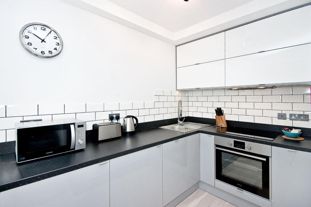 Heinze Flat 402 - One Bedroom Fourth Floor Flat By City Living ロンドン エクステリア 写真
